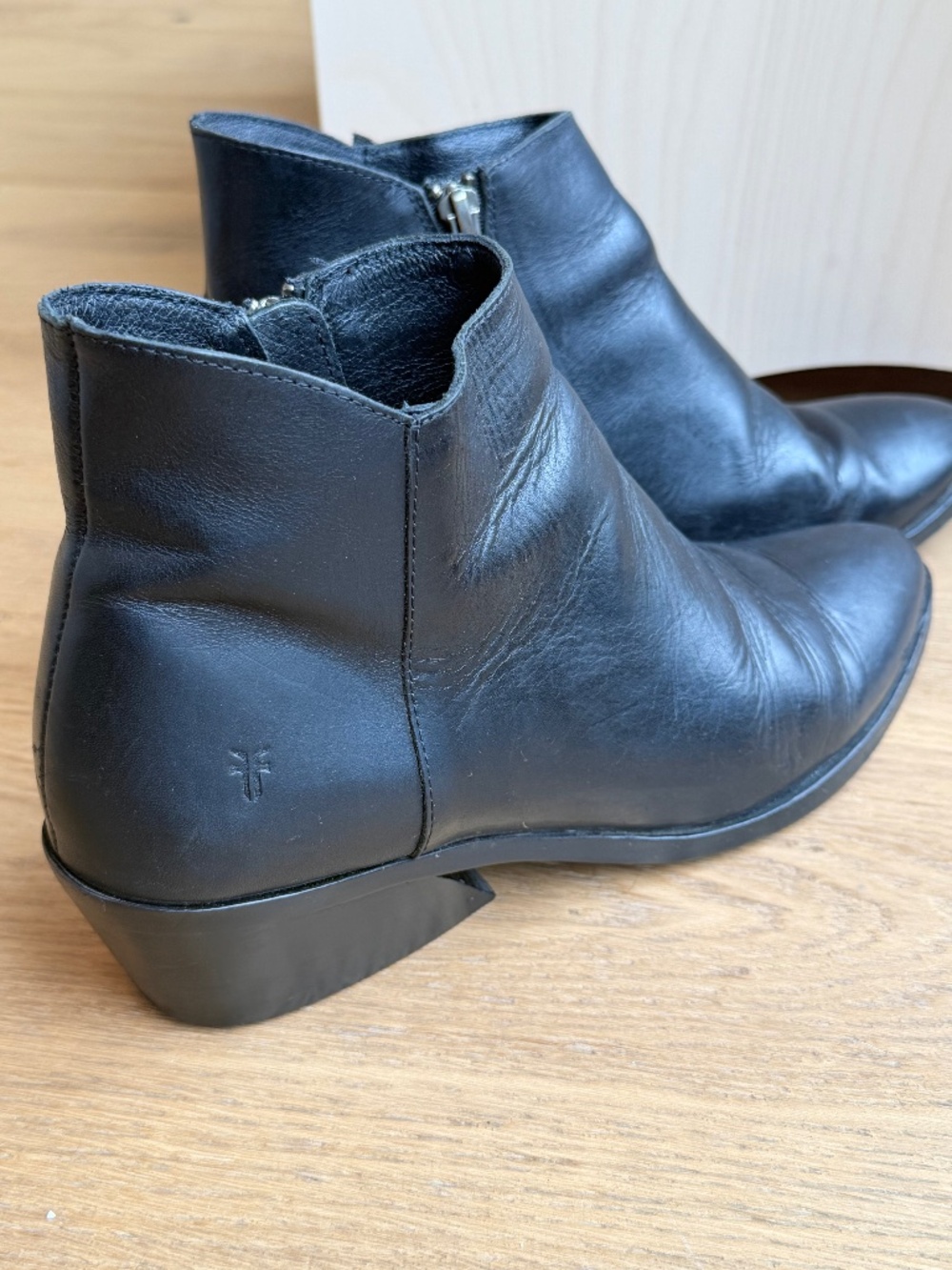Frye Black Leather Ankle Boots – Size 9M – Like New, Minimal Wear